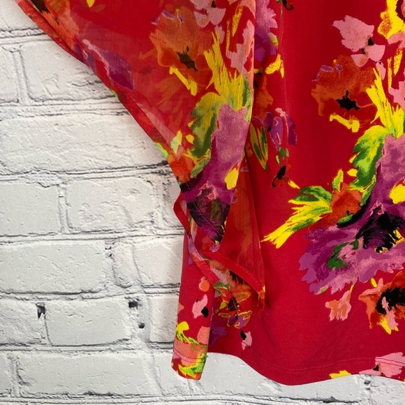 Investments Floral Flutter Sleeve Blouse size 1X - Picture 5 of 9